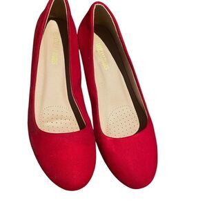 DreamPairs size 11 Red Ballet style heeled shoes new never worn